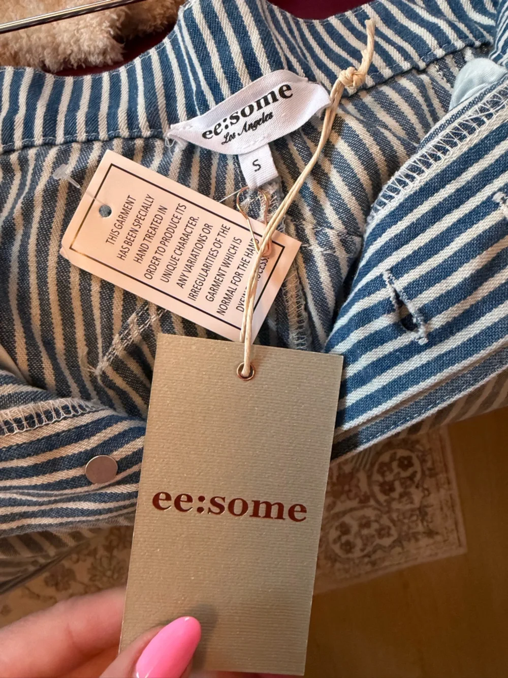 ee:some women’s denim vintage style white stripped barrel jeans - Picture 4 of 4